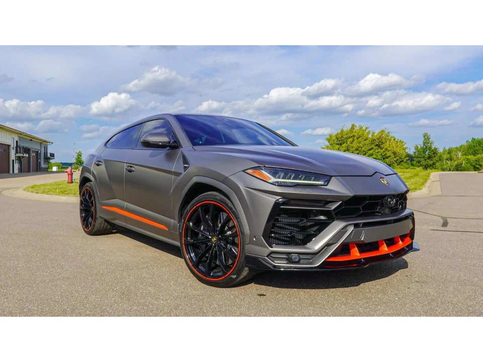 2022 Lamborghini Urus - Image 17 of 31