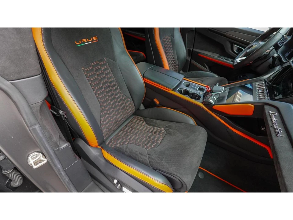 2022 Lamborghini Urus - Image 9 of 31