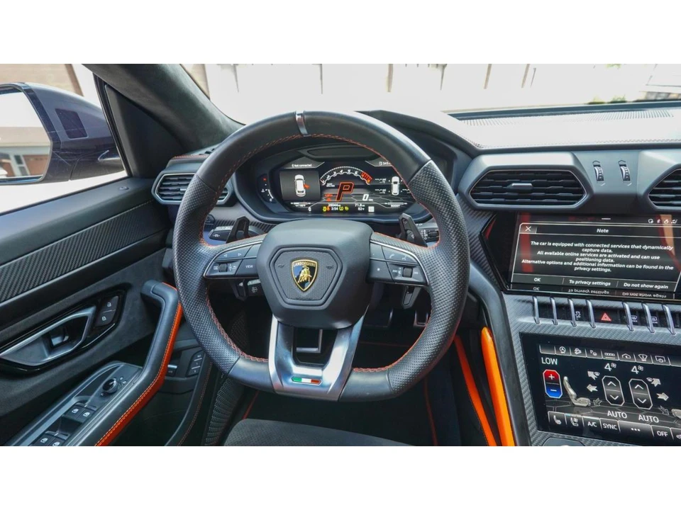 2022 Lamborghini Urus - Image 14 of 31