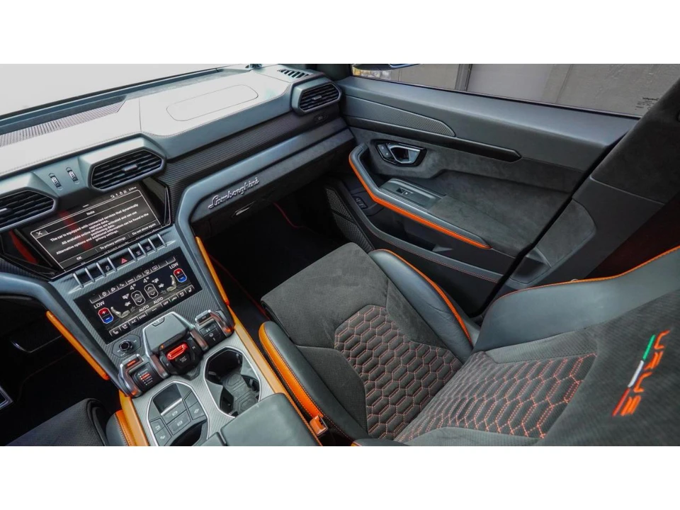 2022 Lamborghini Urus - Image 11 of 31