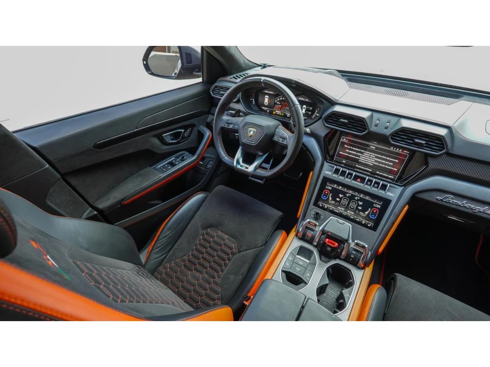 2022 Lamborghini Urus - Image 12 of 31