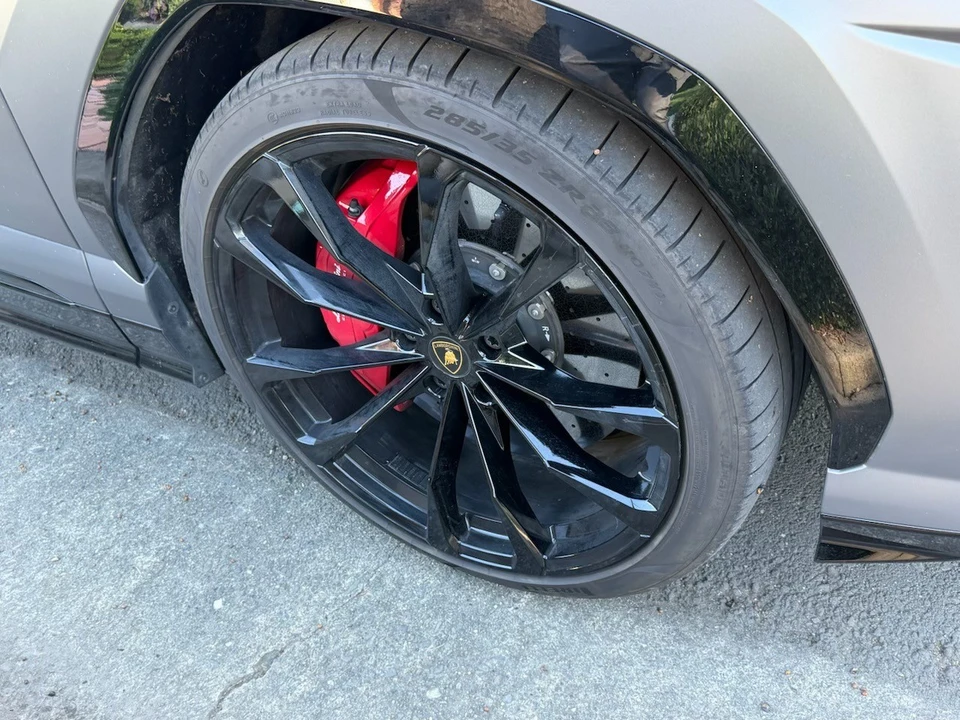 2022 Lamborghini Urus - Image 8 of 16