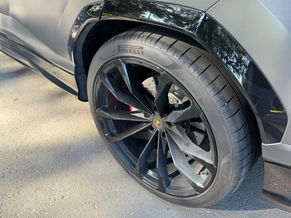 2022 Lamborghini Urus - Image 13 of 16