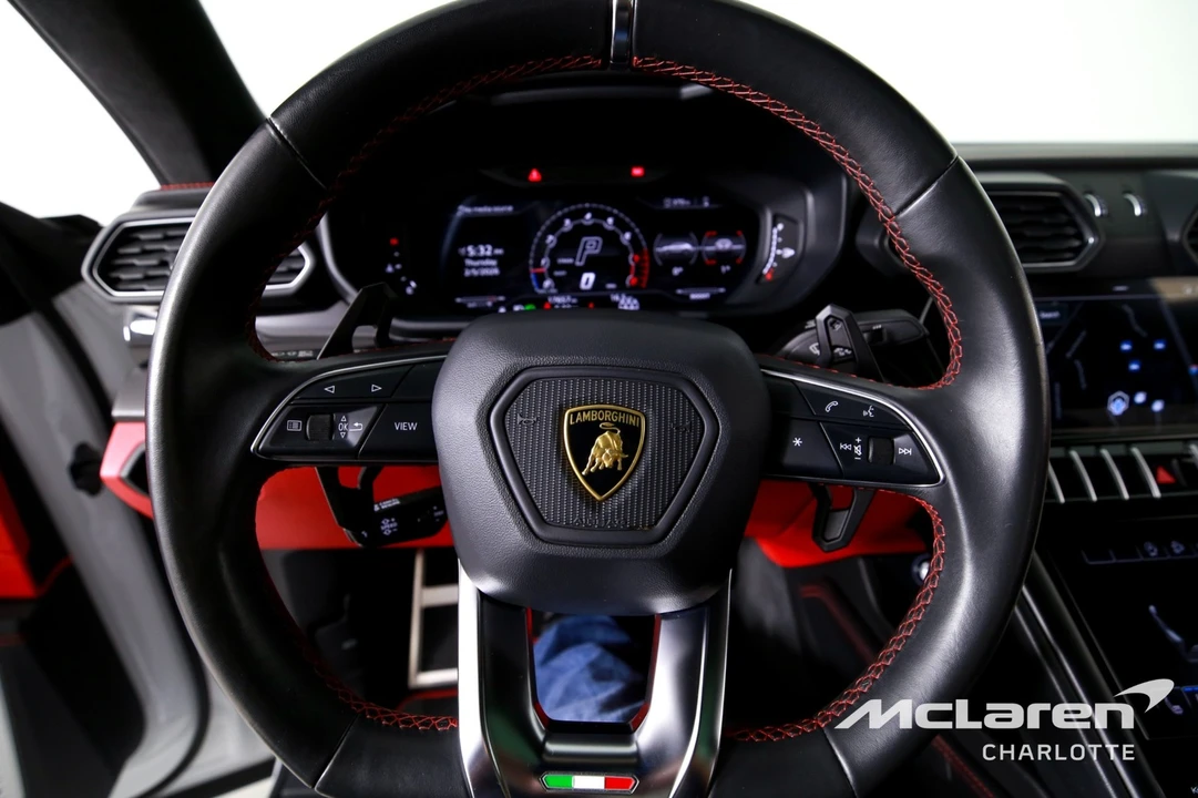2022 Lamborghini Urus - Image 14 of 21