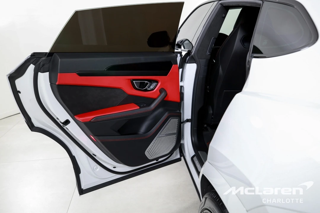 2022 Lamborghini Urus - Image 17 of 21