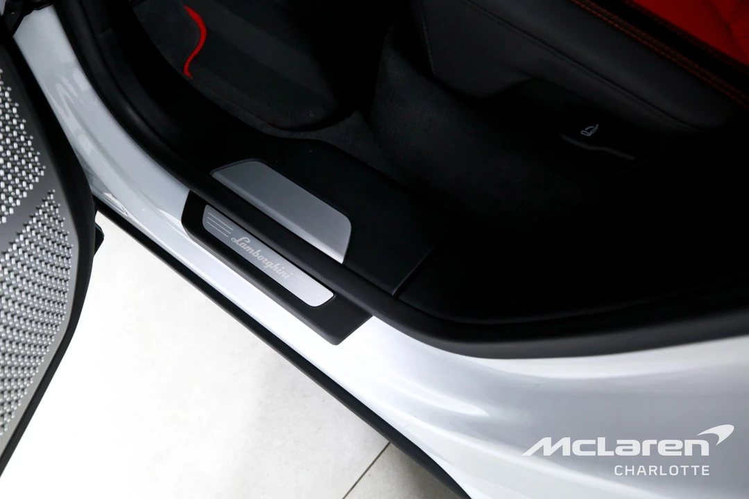 2022 Lamborghini Urus - Image 20 of 21