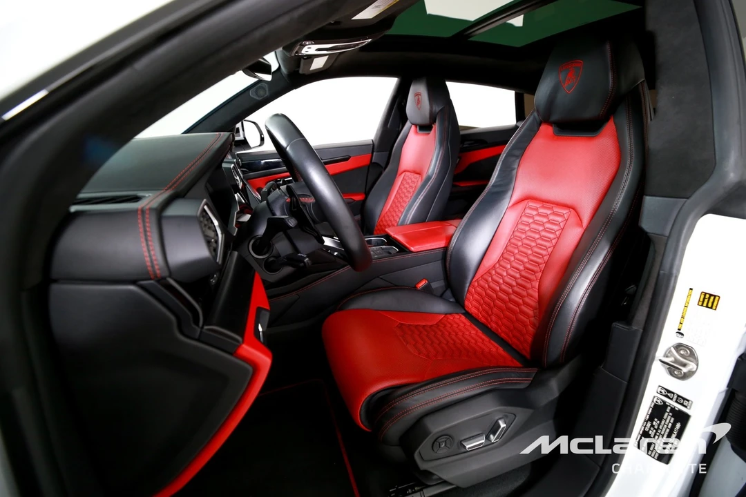 2022 Lamborghini Urus - Image 11 of 12