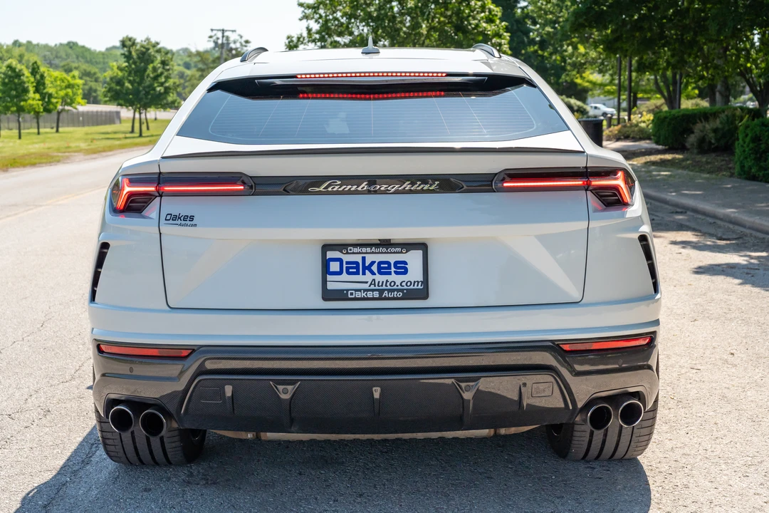 2022 Lamborghini Urus - Image 22 of 31