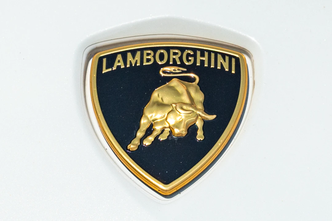 2022 Lamborghini Urus - Image 26 of 31