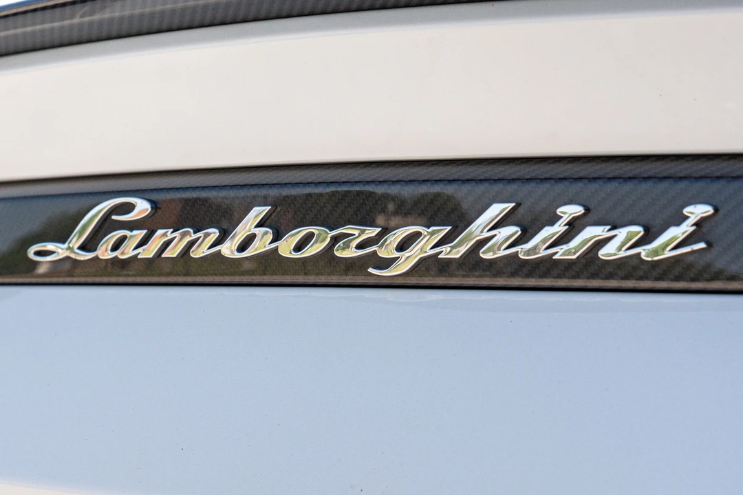 2022 Lamborghini Urus - Image 27 of 31