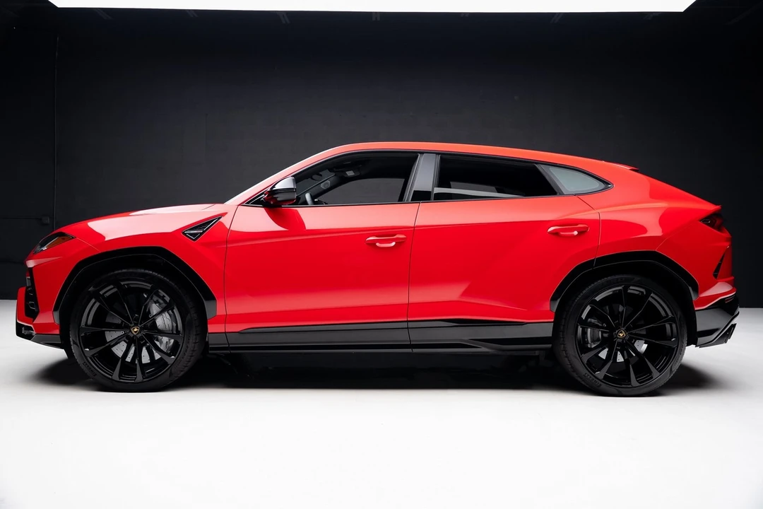 2022 Lamborghini Urus - Image 17 of 21
