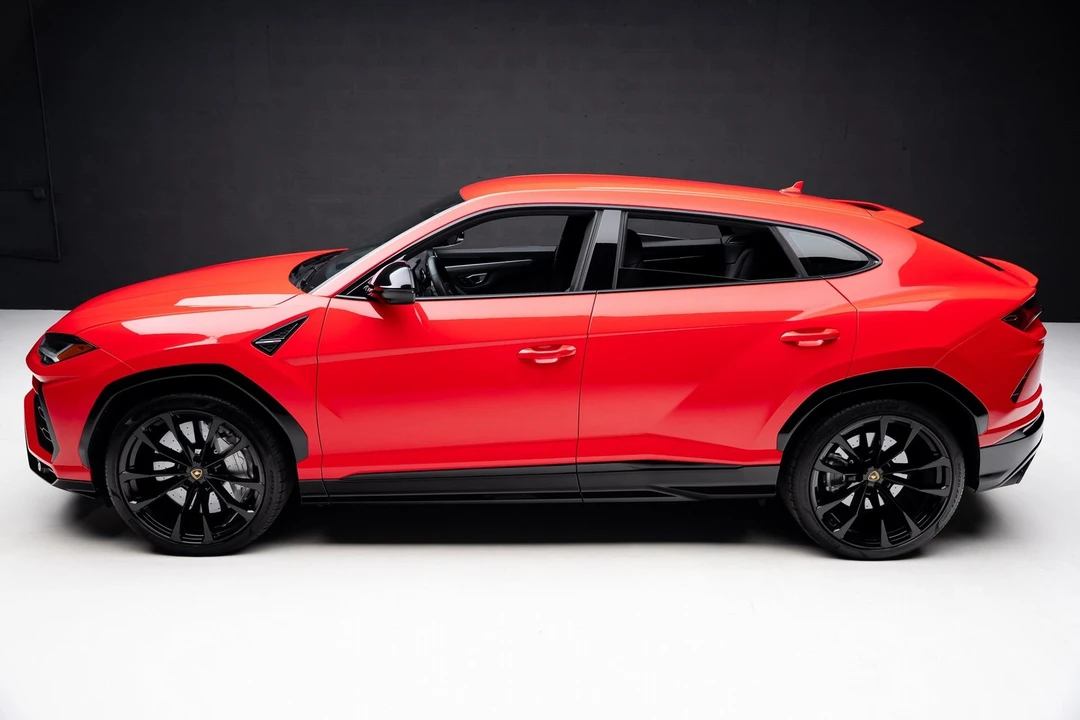 2022 Lamborghini Urus - Image 16 of 21