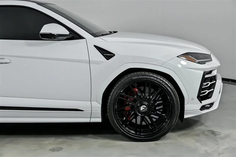 2022 Lamborghini Urus - Image 15 of 21