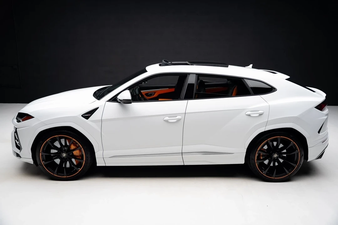 2022 Lamborghini Urus - Image 15 of 21