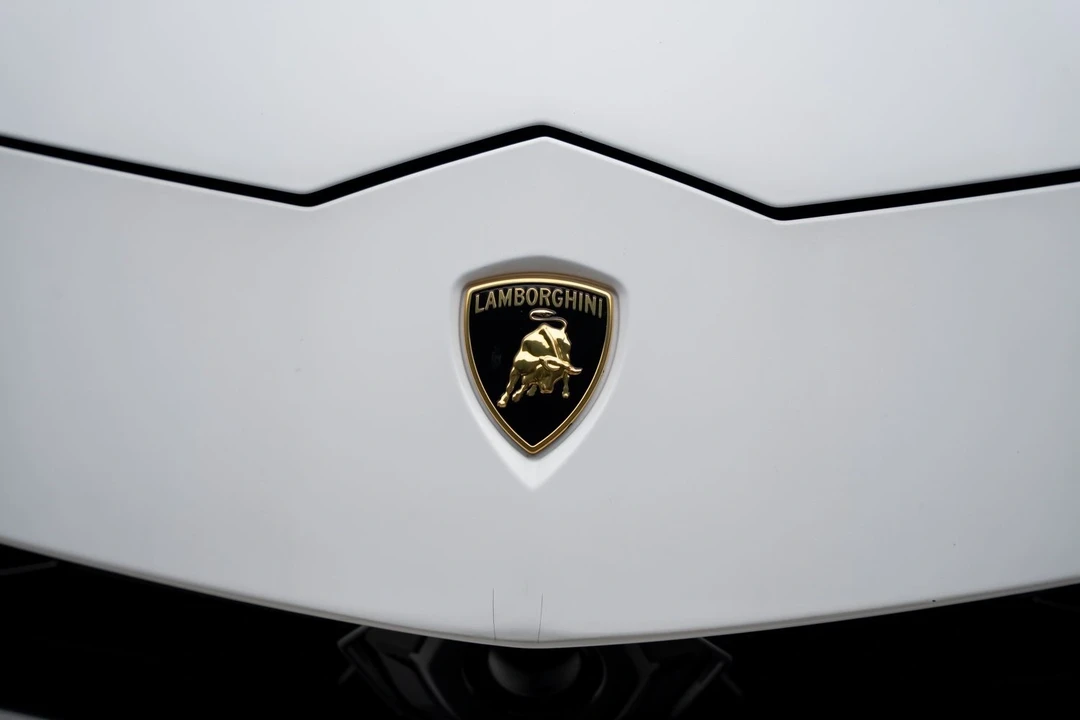2022 Lamborghini Urus - Image 12 of 21