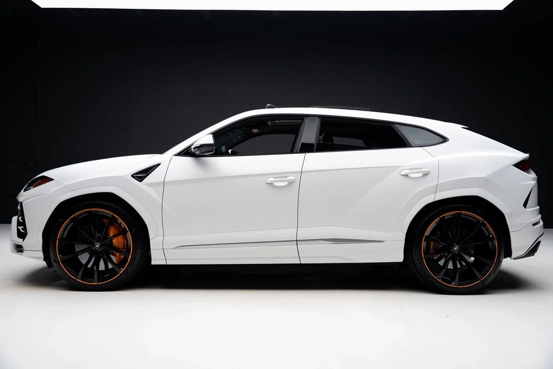 2022 Lamborghini Urus - Image 16 of 21