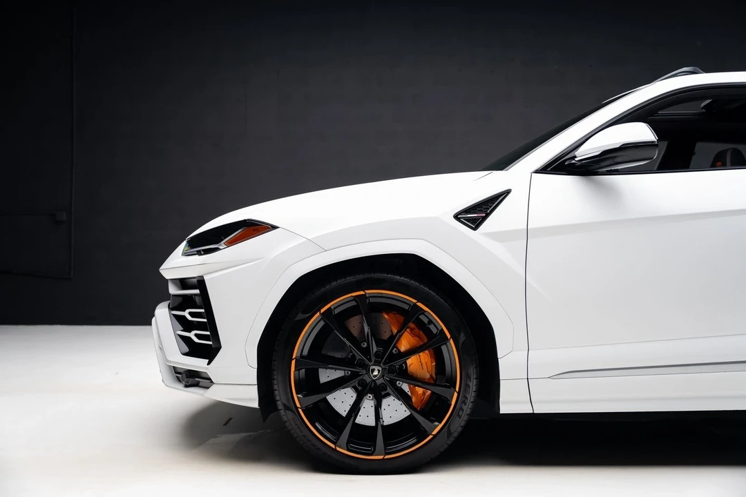 2022 Lamborghini Urus - Image 17 of 21