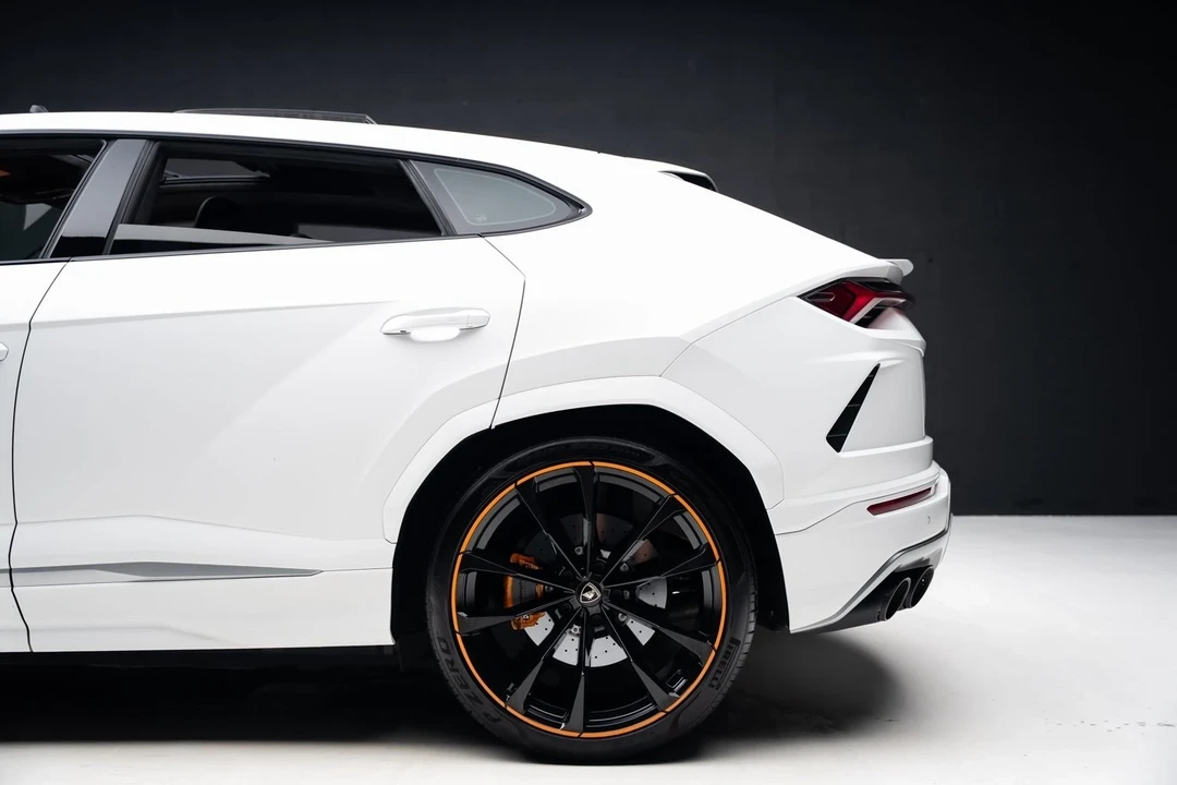 2022 Lamborghini Urus - Image 19 of 21