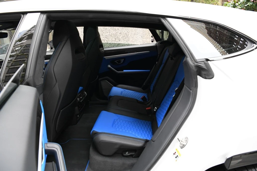 2022 Lamborghini Urus - Image 11 of 12