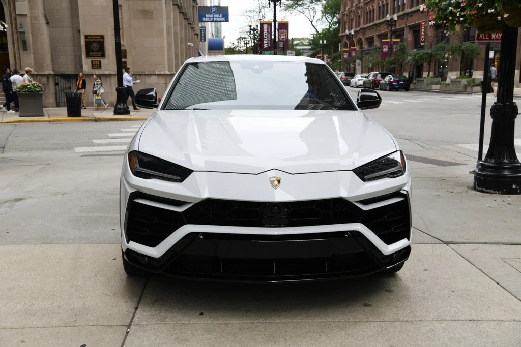 2022 Lamborghini Urus - Image 2 of 12