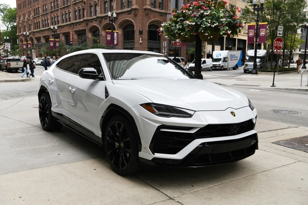 2022 Lamborghini Urus - Image 3 of 12