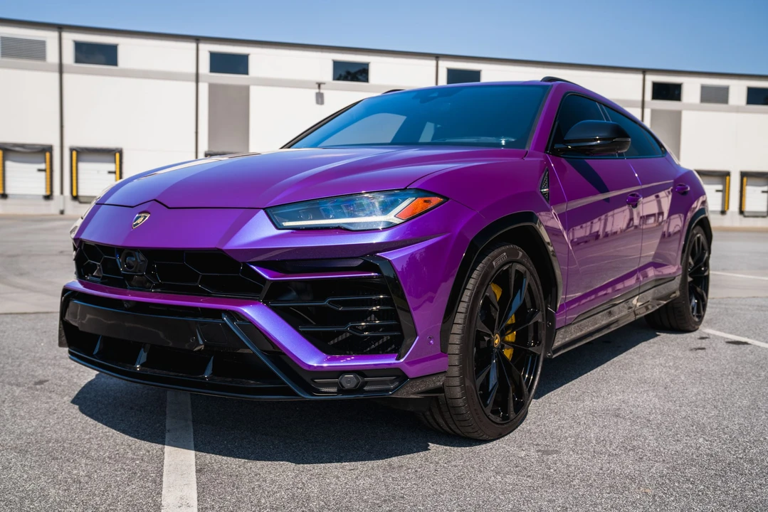 2022 Lamborghini Urus - Image 2 of 31