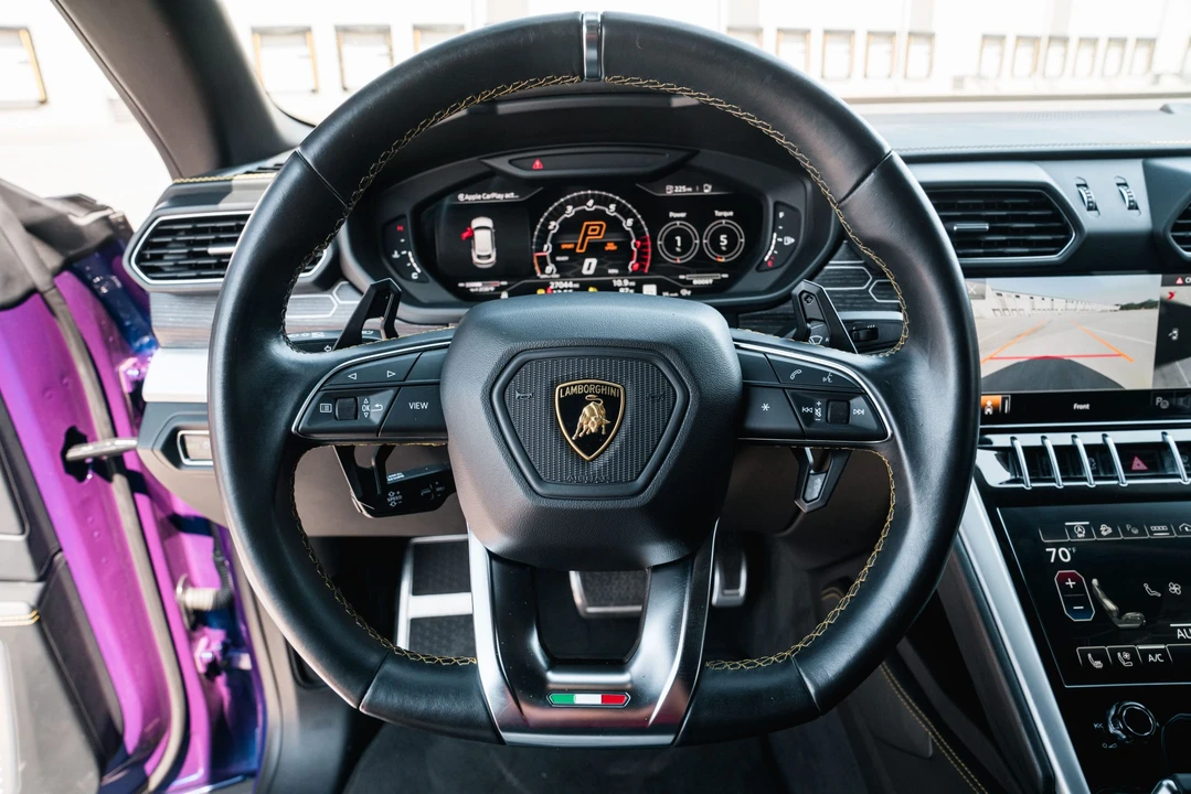 2022 Lamborghini Urus - Image 30 of 31