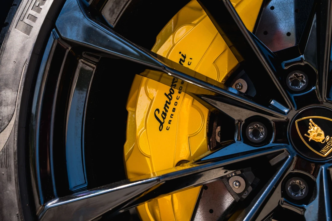 2022 Lamborghini Urus - Image 21 of 31