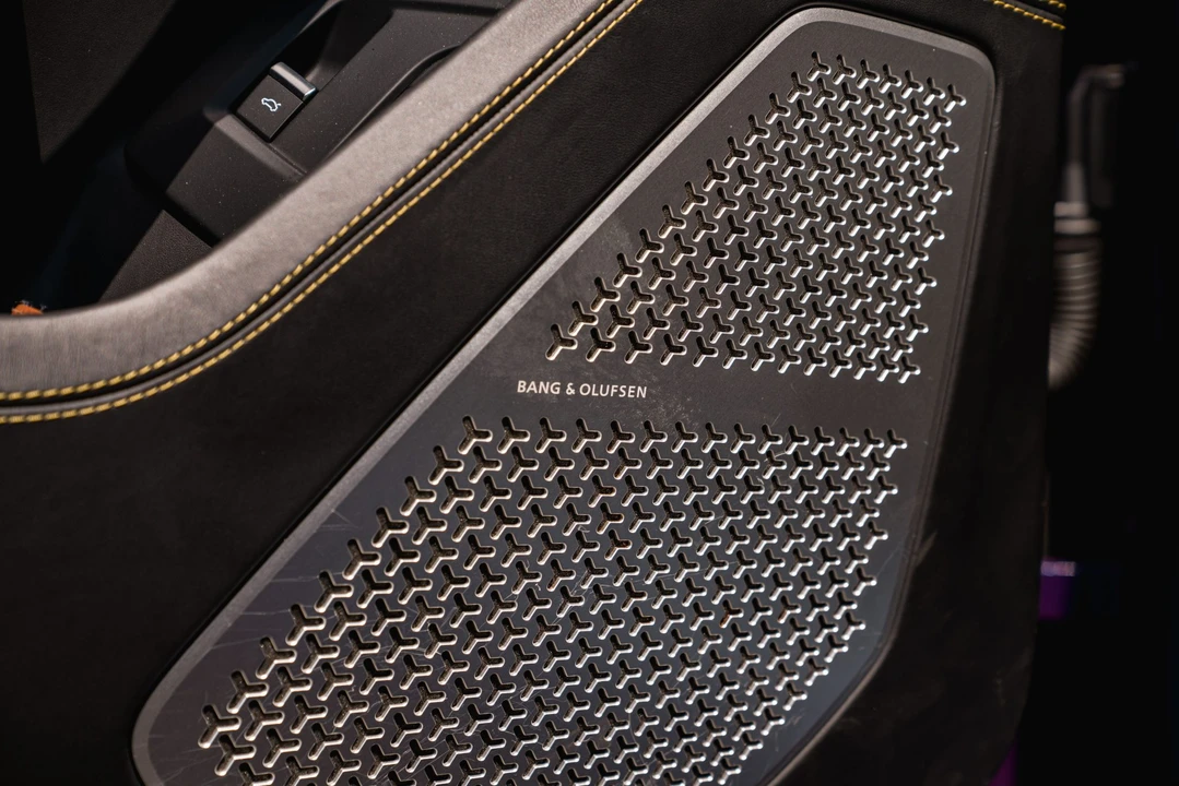 2022 Lamborghini Urus - Image 26 of 31