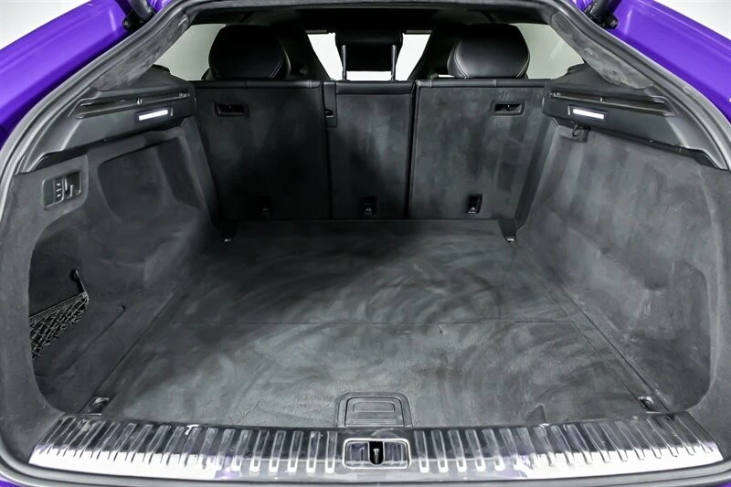 2022 Lamborghini Urus - Image 16 of 21