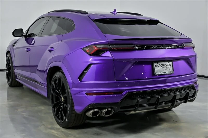 2022 Lamborghini Urus - Image 10 of 21