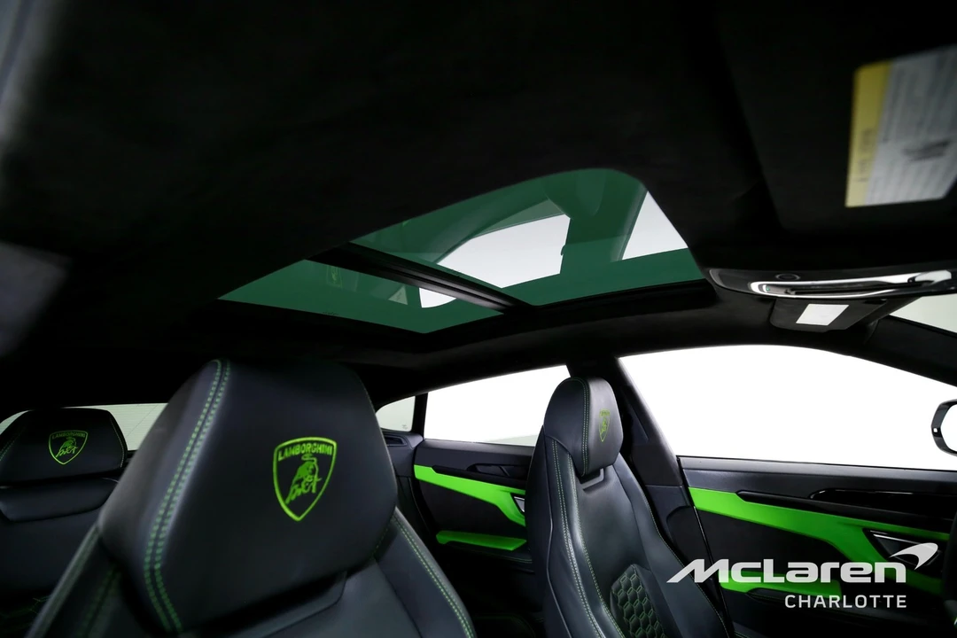 2022 Lamborghini Urus - Image 29 of 31