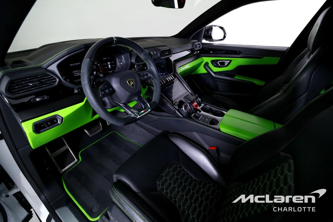 2022 Lamborghini Urus - Image 12 of 31