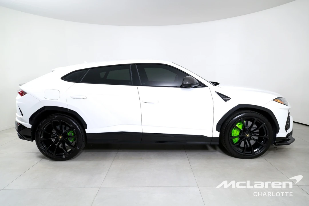 2022 Lamborghini Urus - Image 9 of 21