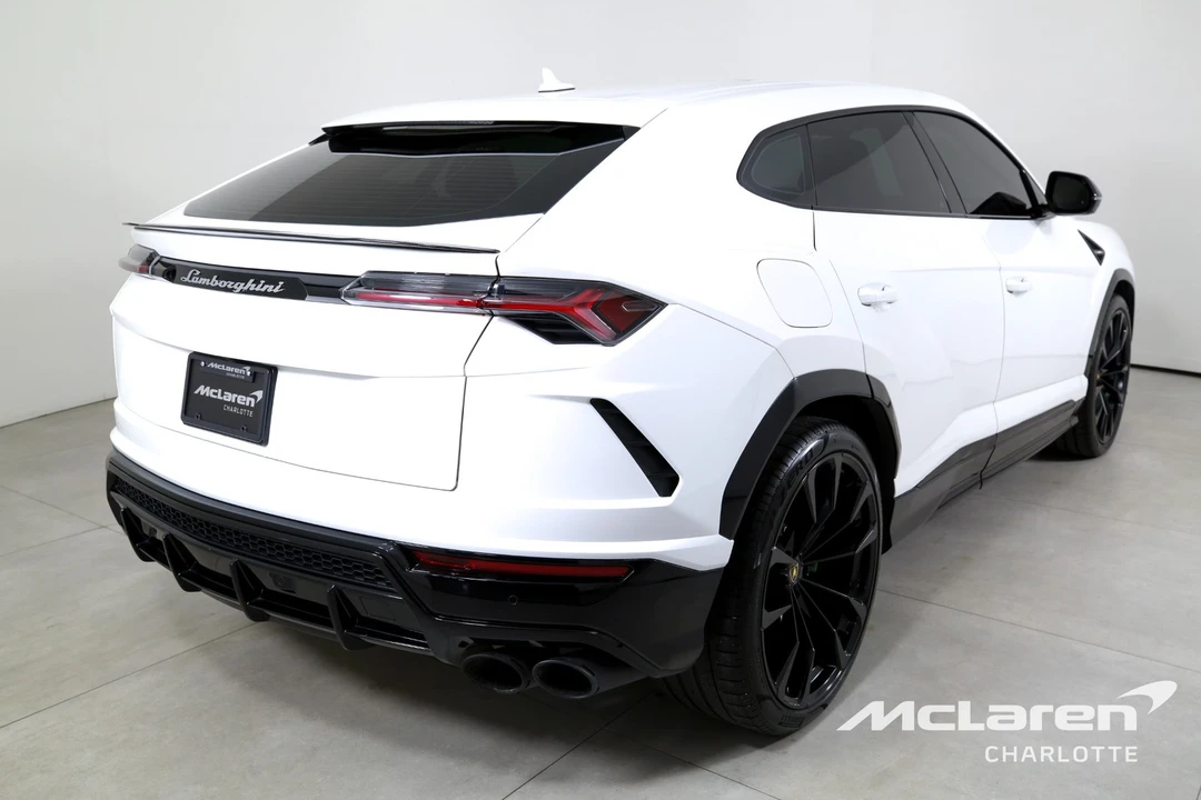 2022 Lamborghini Urus - Image 8 of 21