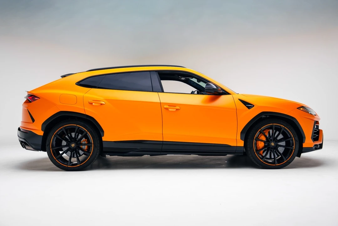2022 Lamborghini Urus - Image 18 of 21