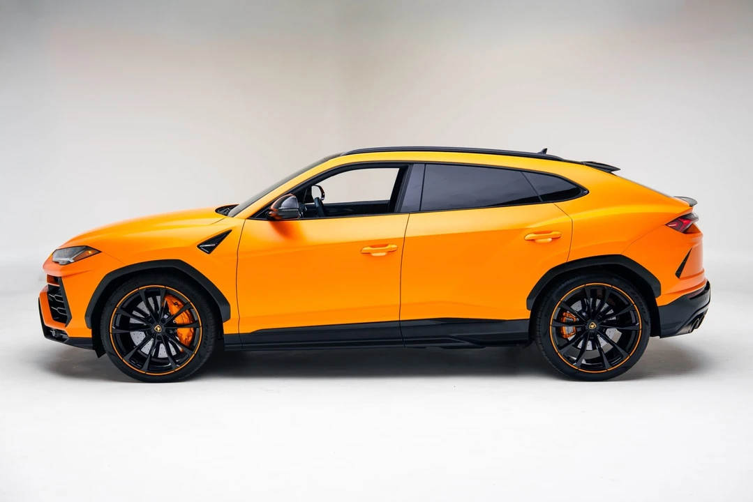 2022 Lamborghini Urus - Image 13 of 21