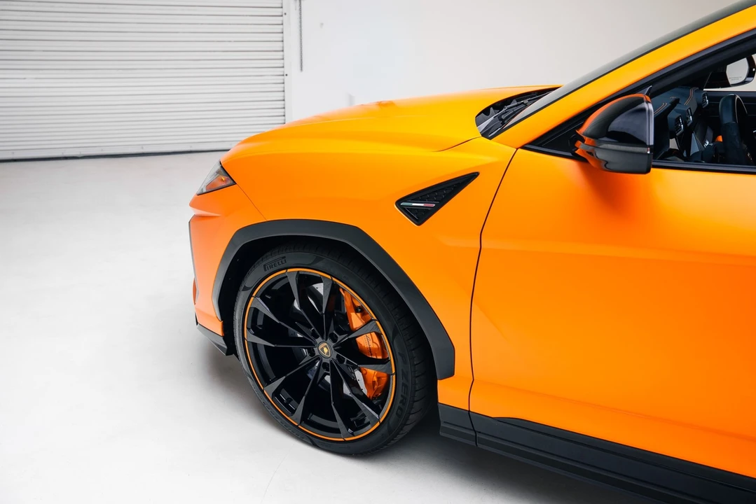 2022 Lamborghini Urus - Image 16 of 21