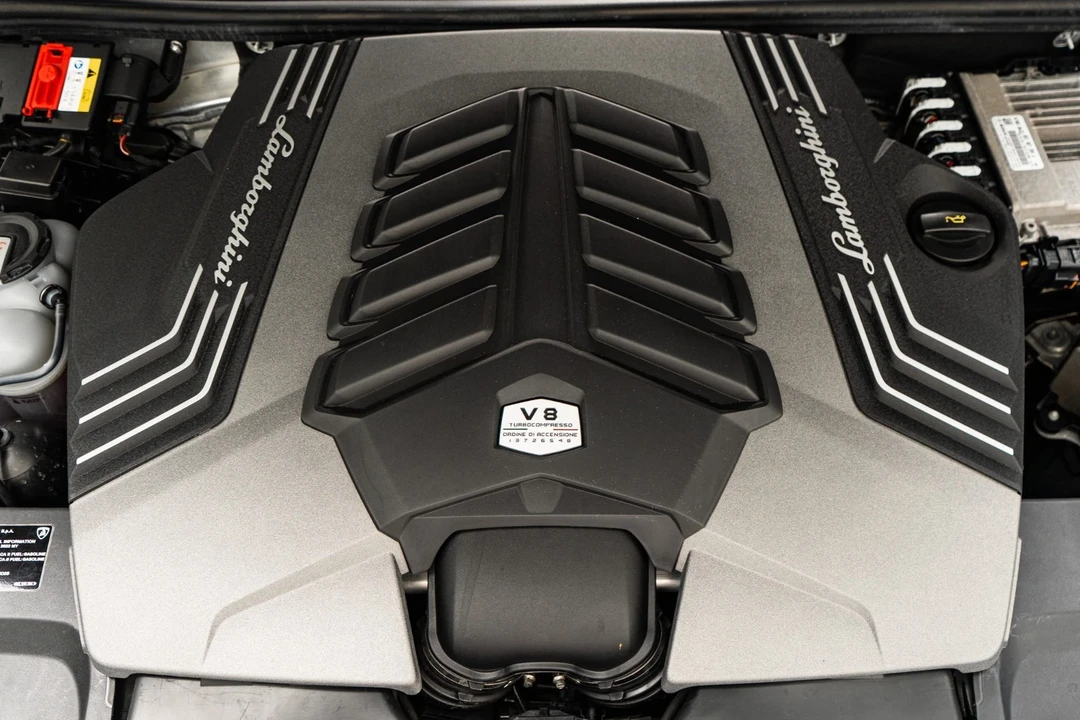 2022 Lamborghini Urus - Image 12 of 21