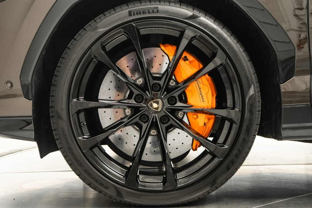 2022 Lamborghini Urus - Image 10 of 21