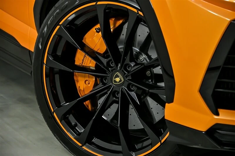 2022 Lamborghini Urus - Image 4 of 21