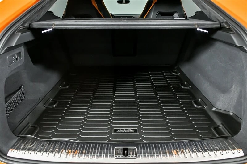 2022 Lamborghini Urus - Image 16 of 21
