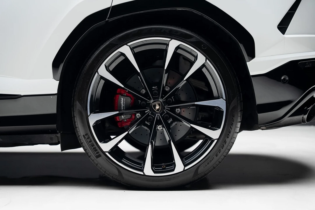 2022 Lamborghini Urus - Image 20 of 21