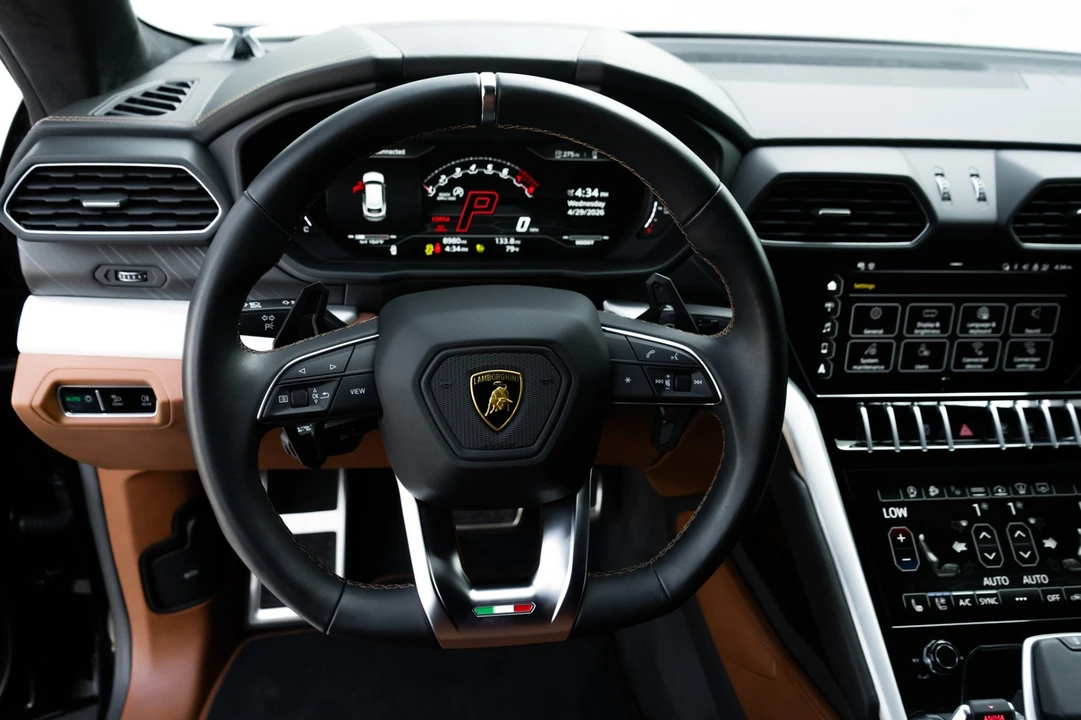 2022 Lamborghini Urus - Image 10 of 31