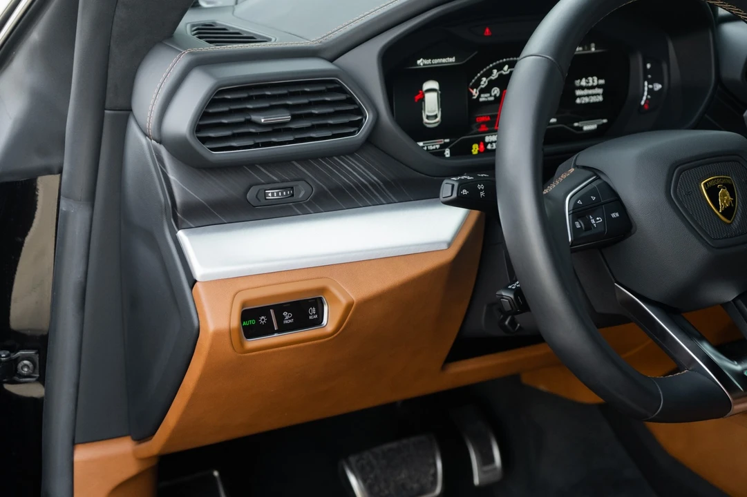 2022 Lamborghini Urus - Image 20 of 31