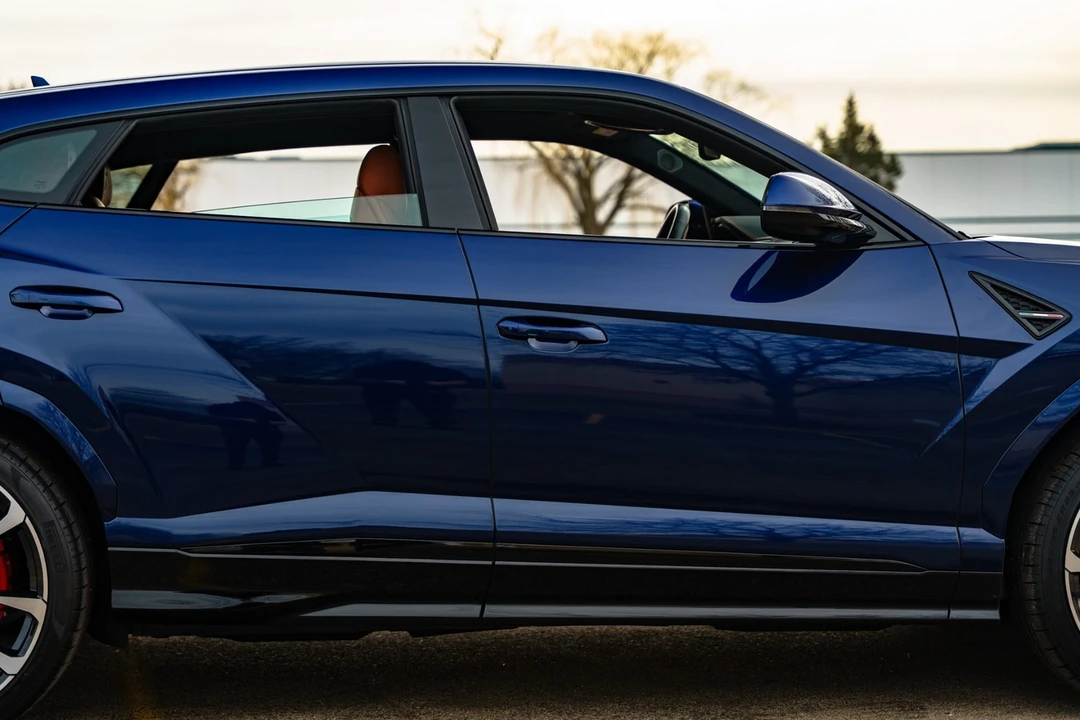 2022 Lamborghini Urus - Image 19 of 31
