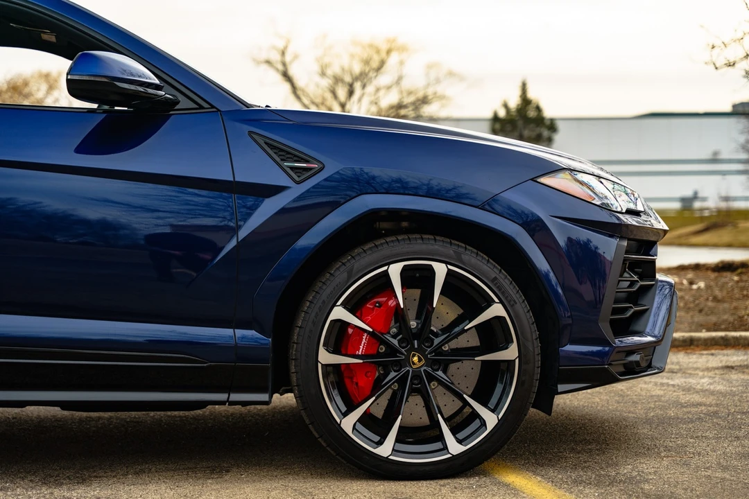 2022 Lamborghini Urus - Image 20 of 31