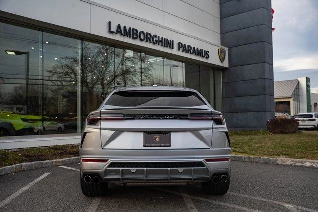 2022 Lamborghini Urus - Image 14 of 31