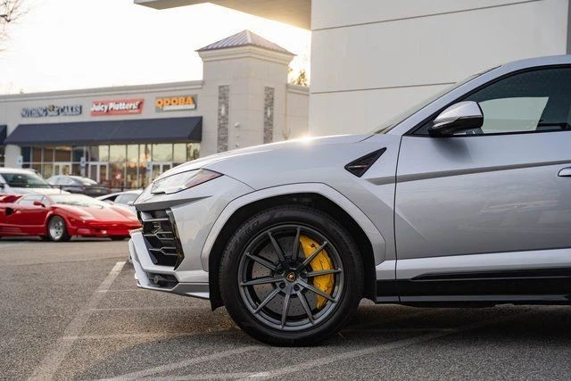2022 Lamborghini Urus - Image 10 of 31