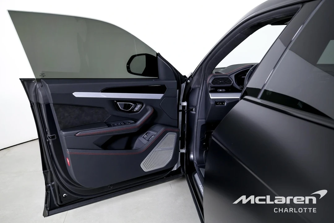 2022 Lamborghini Urus - Image 10 of 12